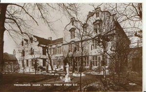 Yorkshire Postcard - Treasurer's House - York  - Front from S.E. - Ref ZZ5314