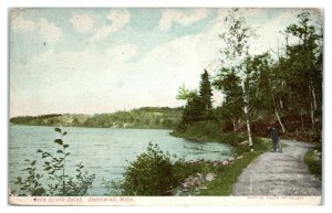 Iron Cliffs Drive, Ishpeming, MI Postcard *6O11