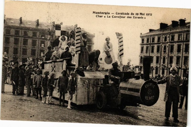 CPA MONTARGIS-Cavalcade du 29 Mai 1932-Char Le Carrefour des Ecrases (264331)