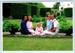 Sweden KUNG CARL XVI GUSTAF Drottning Silvia & Family ca 1980s  4x6 Postcard