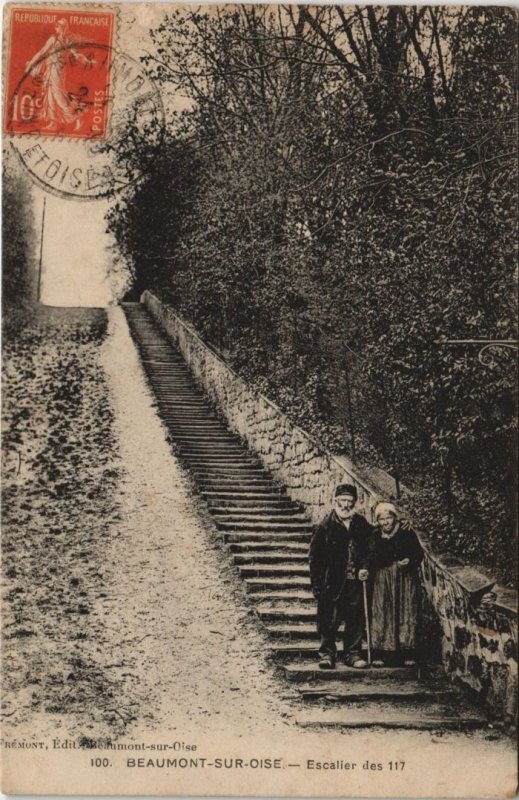CPA BEAUMONT-sur-Oise - Escalier des 117 (44862)