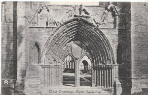 Scotland Postcard - West Doorway - Elgin Cathedral - Moray    ZZ2669