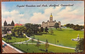 Vintage Postcard 1930 -1945 Capitol Fountain & Arch, Hartford, Connecticut (CT)