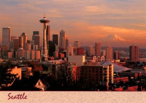 WA - Seattle. Skyline, Mt. Rainier