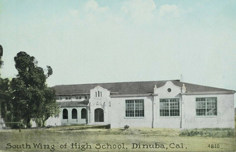 C.1910 South Wing of High School, Dinuba, Cal. Vintage Postcard P105