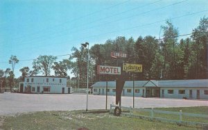 BARRIE, Ontario Canada  LOR-LEE MOTEL & Texaco Gas Station  ROADSIDE  Postcard