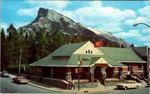 Postcard BANK SCENE Banff Alberta AB AK3326