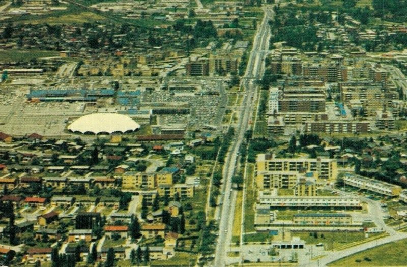 Canada Looking North Along Don Mills Road Toronto Postcard 07.73 