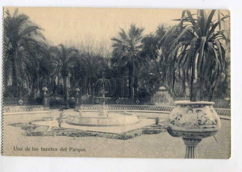 299872 SPAIN MALAGA Una de las fuentes del Parque Vintage postcard