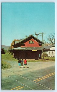 CHESTER, VT Vermont - Historic  RAILROAD DEPOT  c1960s Windsor County Postcard