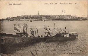 CPA Dinard Arrivee du Bac (1236305)