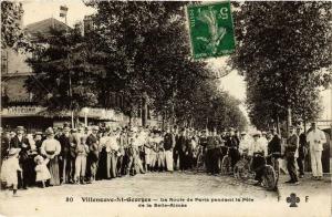 CPA VILLENEUVE-St-GEROGES L Route de Paris Fete de la Belle-Aimée (860763)