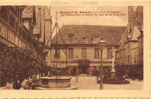 BF4049 la cour d honneur hospices de beaune france