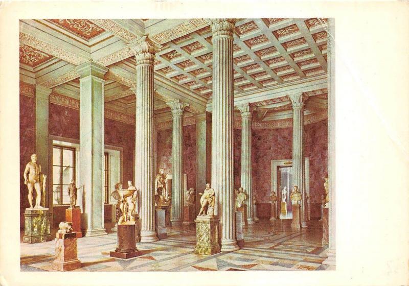 B66901 La salle de la sculpture L Premazzi Le nouvel ermitage Leningrad  russia