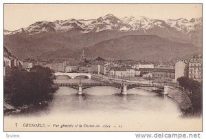 GRENOBLE , France , 00-10s ; Vue generale  et la Chaine des Alps