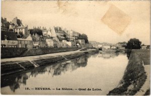 CPA NEVERS La Nievre Quai de Loire Nievre (100361)