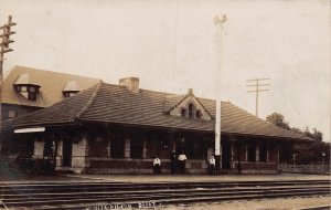 J78/ White Pigeon Michigan RPPC Postcard c1910 Railroad Depot 139