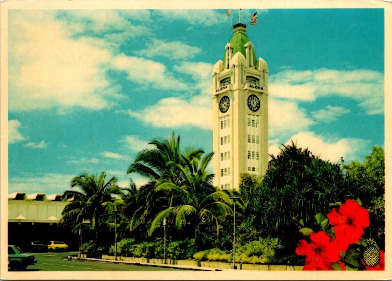 CONTINENTAL SIZE POSTCARD EARLY 1970s VIEW OF THE ALOHA TOWER HONOLULU HAWAII