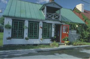 Boutique Sensation Terrebonne QC Que Quebec c1988 Vintage Postcard D20