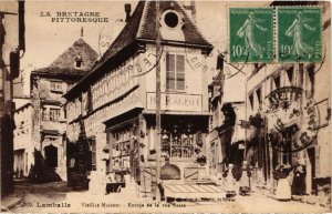 CPA LAMBALLE Vieilles Maisons - Entree de la Rue Basse (1295029)