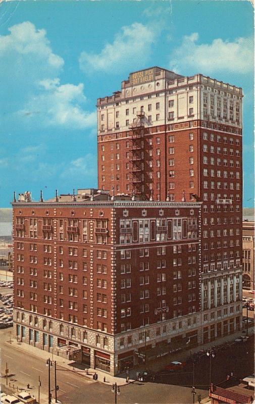 Detroit Michigan~Hotel Pick-Fort Shelby on Lafayette Boulevard & 1st Street~1963