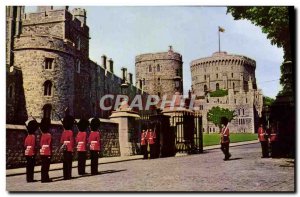 Postcard Modern Changing of the guard London Windsor castle