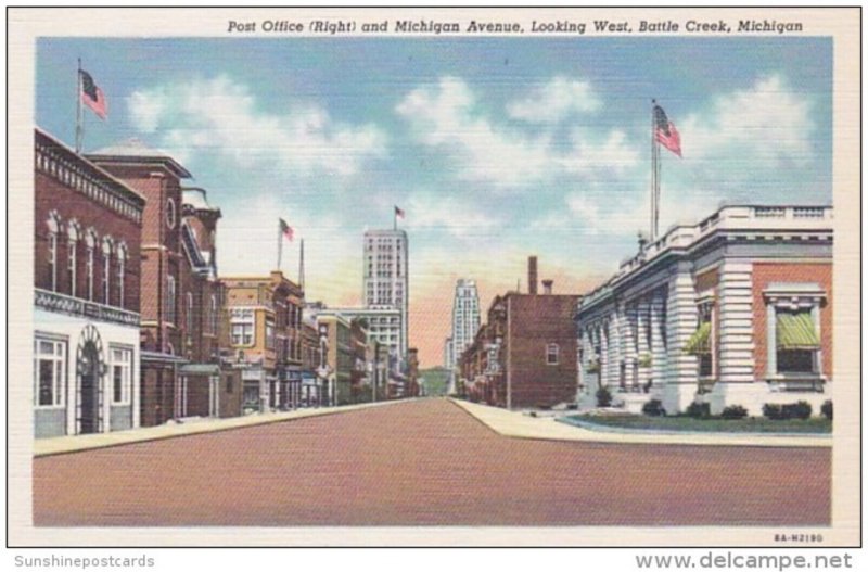 Michigan Battle Creek Post Office and Michigan Avenue Looking West Curteich