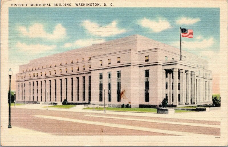 postcard Washington DC - District Municipal Building