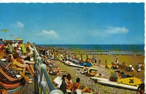 Sussex Postcard - The Beach - Bognor Regis - Ref TZ4174