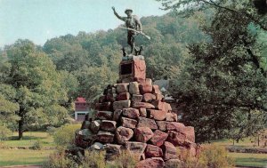 DOVER New Jersey NJ   WAR MONUMENT In HURD PARK  Morris County MILITARY Postcard