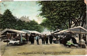 CPA AK PÉRIGUEUX-La Place Bugeaud un jour de Marché (233853)