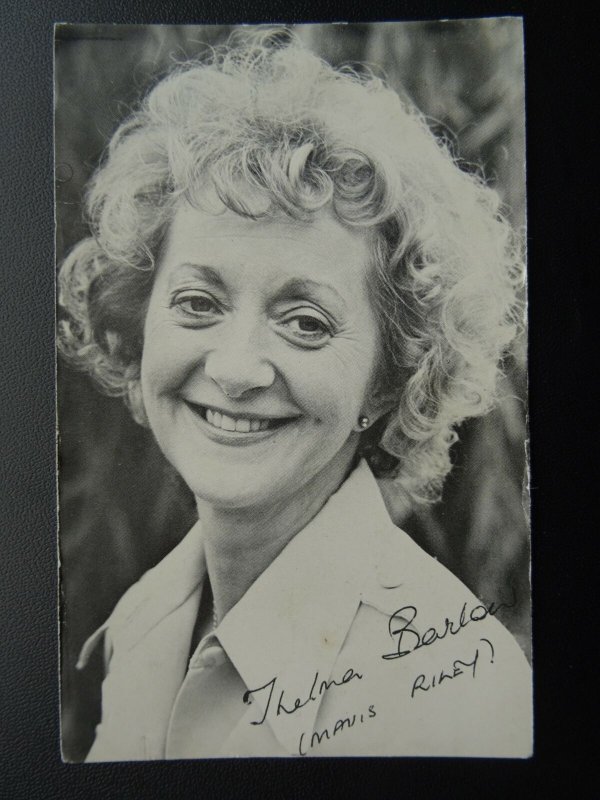 Coronation Street Actress THELMA BARLOW Mavis Riley c1970/80's signed Photocard