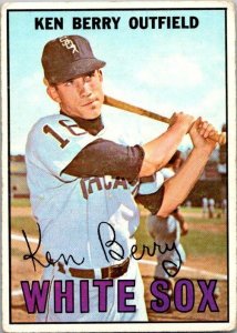 1967 Topps Baseball Card Ken Berry Chicago White Sox sk2134