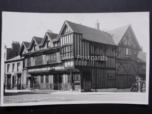 Hampshire: Tudor House, Southampton, shows men sitting by Royal Mail Pillar Box