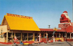 TOYLAND Santa Claus, CA Highway 101 Roadside Christmas c1950s Vintage Postcard