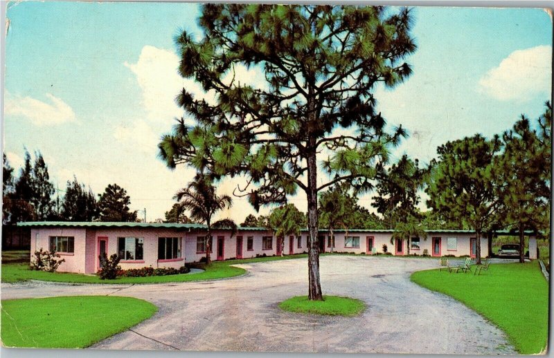 Fountain Lodge Motel Orlando Drive Sanford FL c1961 Vintage Postcard F68