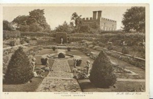 Middlesex Postcard - Hampton Court Palace - Tudor Garden - TZ11377