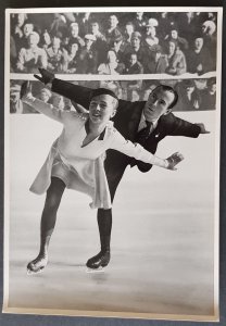 RARE LARGE FORMAT COLLECTOR PHOTO CARD 1936 GARMISCH OLYMPICS - FIGURE SKATING