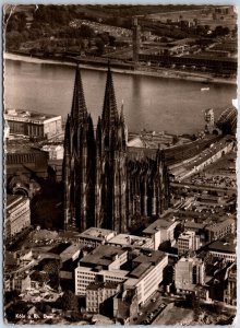 VINTAGE CONTINENTAL SIZED POSTCARD REAL PHOTO RPPC THE COLOGNE CATHEDRAL 1958