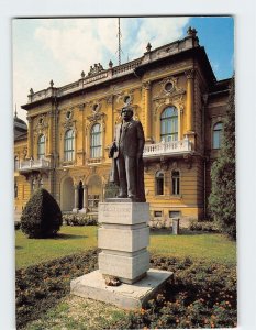 Postcard Council House & Statue Moricz Zsigmond Kisújszállás Hungary