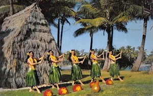 Hula Dancers Hawaii, USA 1966 