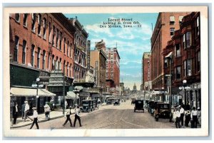 Des Moines Iowa Postcard Locust Street Looking East 6th Buildings c1920 Vintage