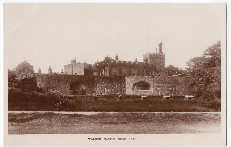 Kent; Walmer Castle Nr Deal RP PPC, Unposted, c 1910's 