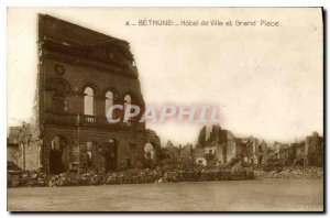 Postcard Old Army Bethune Hotel de Ville and Grand Place