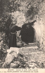 Vintage Postcard Assisi Eremo Du S. M. Delle Carceri Grotte Primitive Ove Abitar
