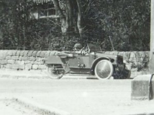 ROWSLEY Peacock Hotel showing MORGAN THREE WHEELER DELUX MODEL c1912 RP Postcard