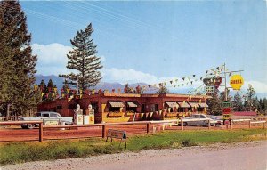 Lake Windermere Canada 1960s Postcard Skookum Inn Motel Shell Gas Sation