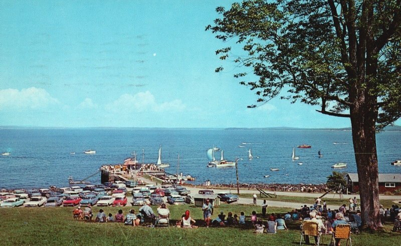Vintage Postcard 1969 Watching the Boating Summer Colony Shore Bayside Maine ME