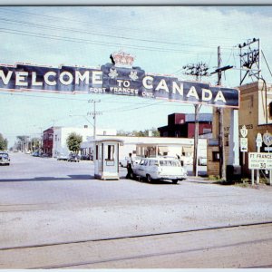 c1950s Fort Frances Ont Arch Gateway Chrome Spectrome Station Wagon Car CAN A210