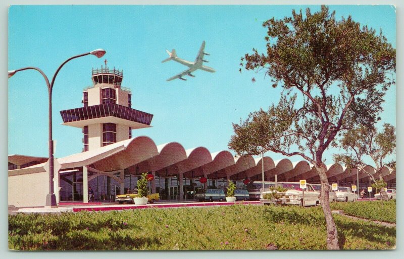 Oakland California~International Airport~Jet Terminal~Plane Landing~Postcard 